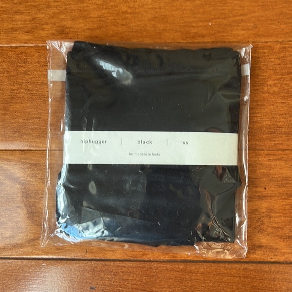 SET OF THREE ICON BY THINX LEAK PROOF PANTIES HIPHUGGER SIZE EXTRA SMALL - Picture 2 of 3